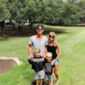 Meet your Posher, Derek